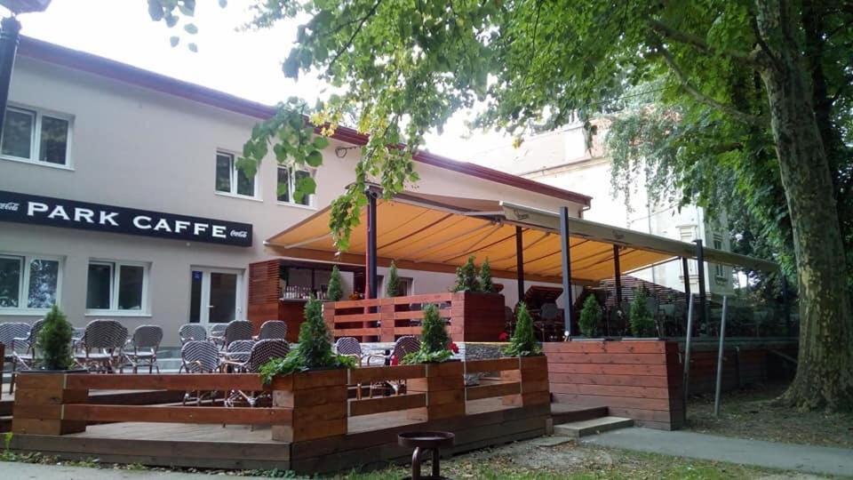 Park Rooms Dugo Selo Exterior photo